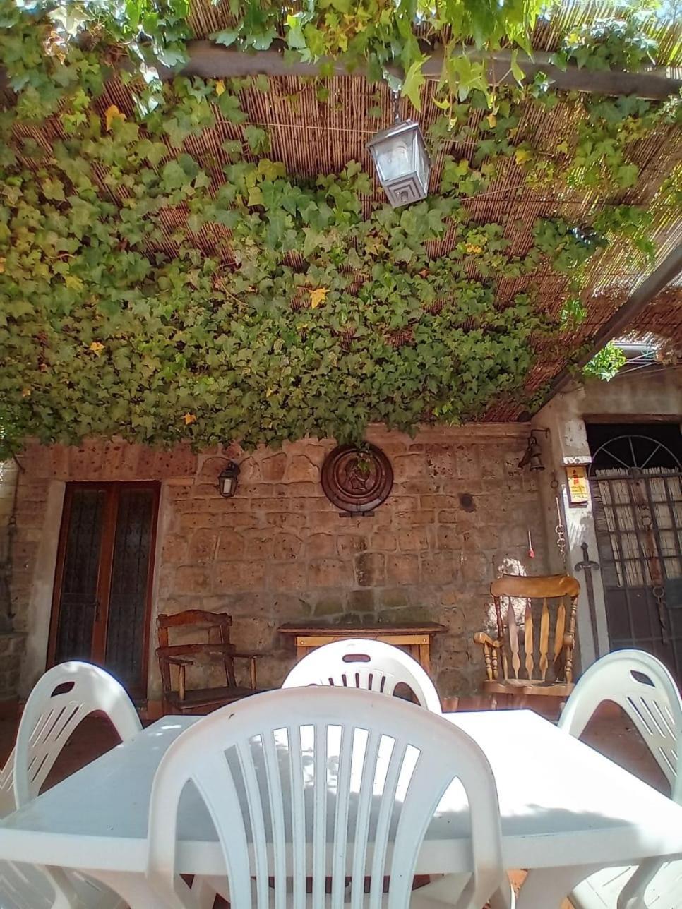 Casa Serafina Trilocale Con Arredi D'Arte E Parcheggio Privato Orvieto Eksteriør bilde