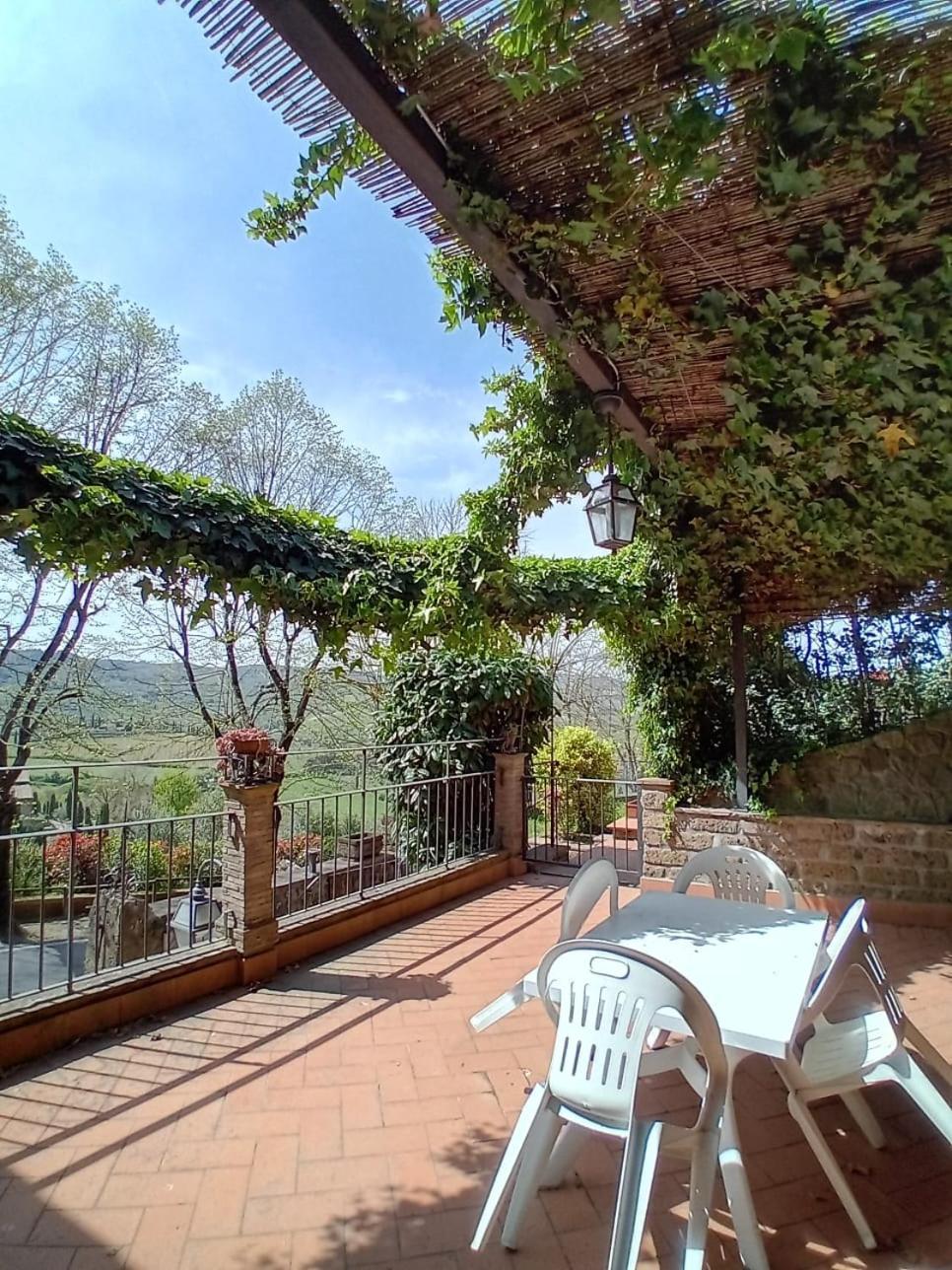 Casa Serafina Trilocale Con Arredi D'Arte E Parcheggio Privato Orvieto Eksteriør bilde